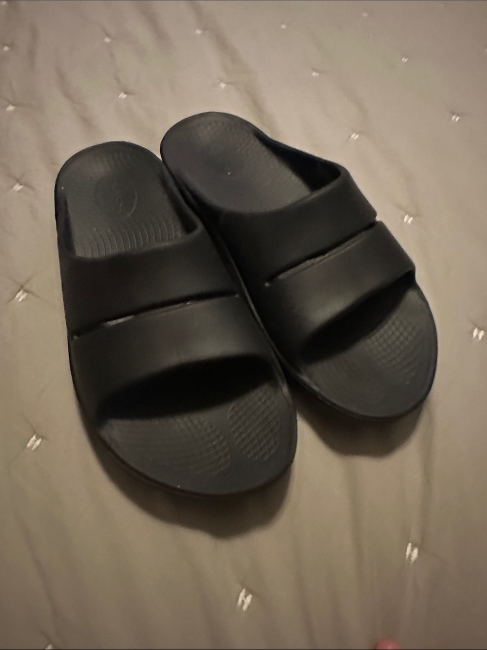 OOFOS Black Slide Sandals